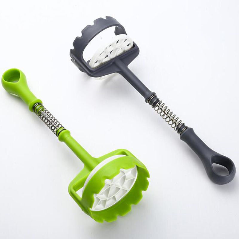 Pump-Action Potato Masher