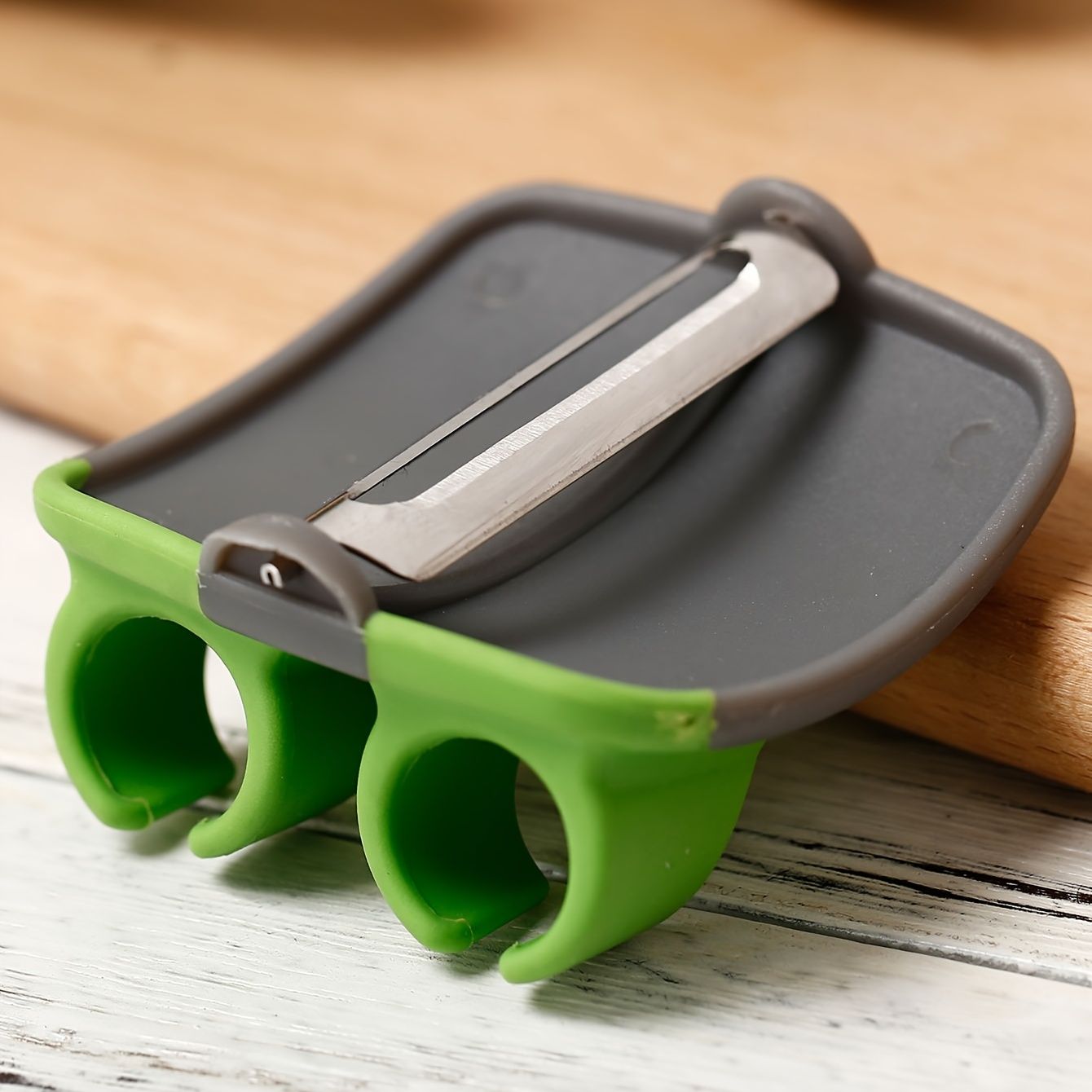 Hand Vegetable Peeler